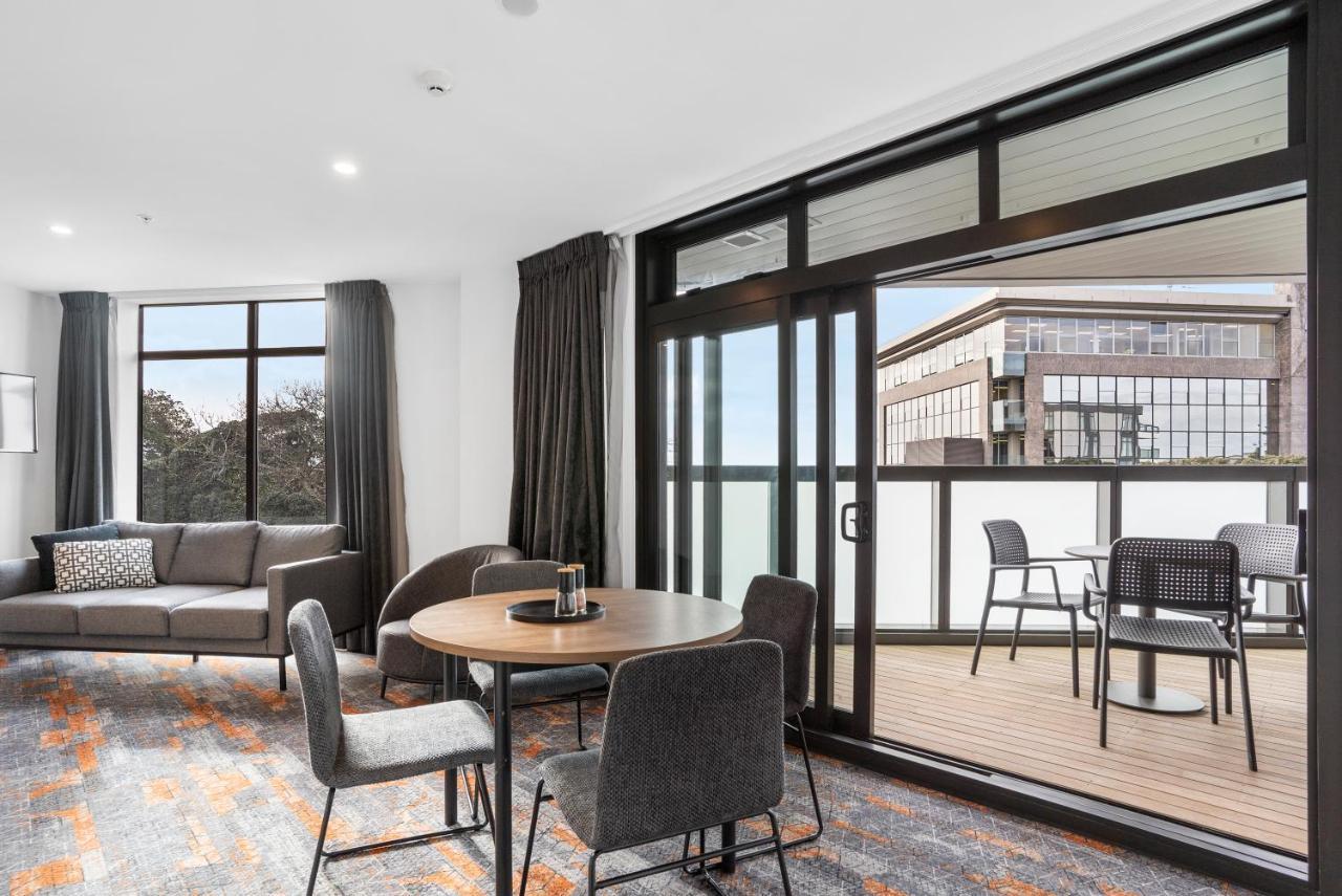 Ramada By Wyndham Newmarket Auckland Exteriér fotografie